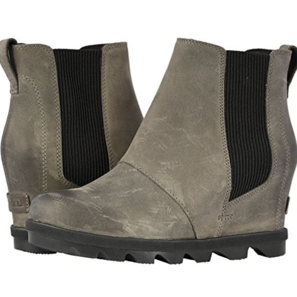 Sorel Joan Of Arctic Wedge II Chelsea Boots Size 10.5